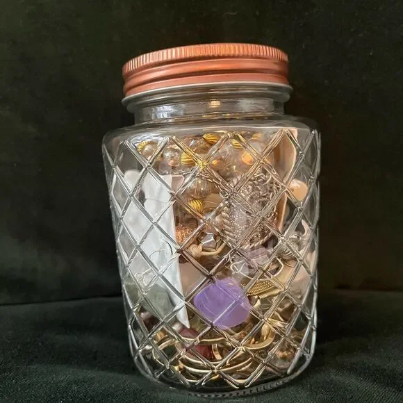 Wearable jewelry jar - Picture 3 of 3